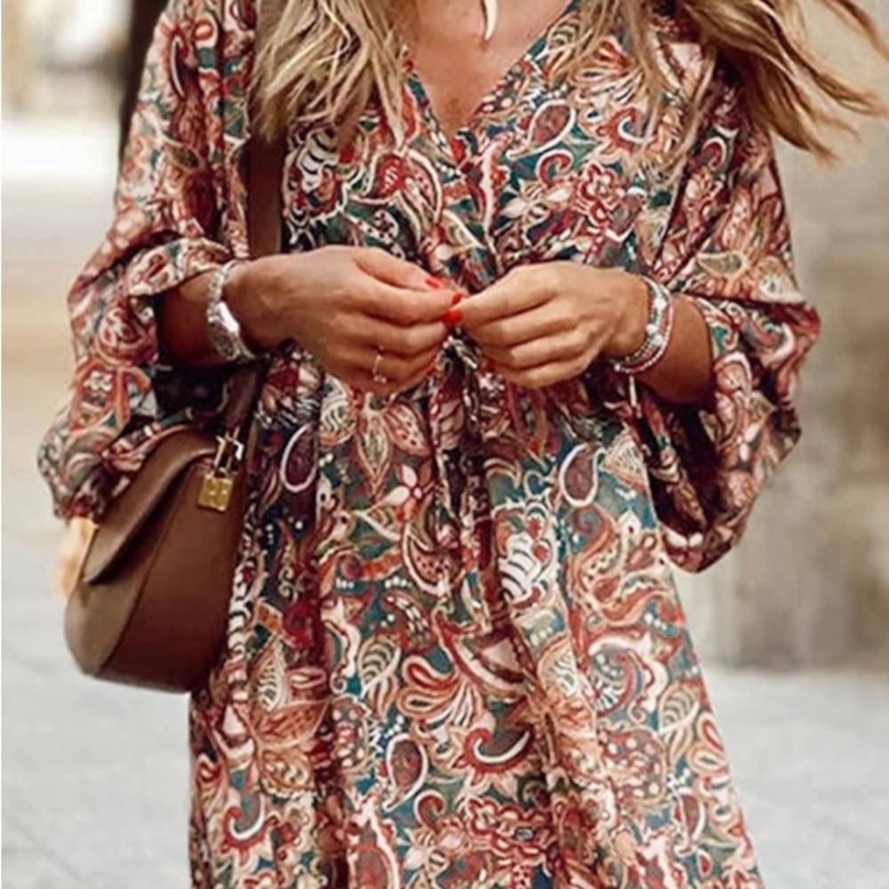 Floral Long Sleeve Dress.  Flowy V Neck XL. New bought of Marketplace.